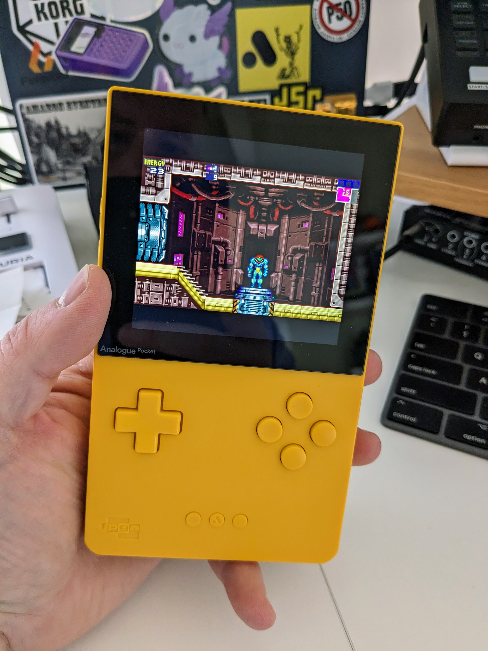 analog pocket playing metroid fusion